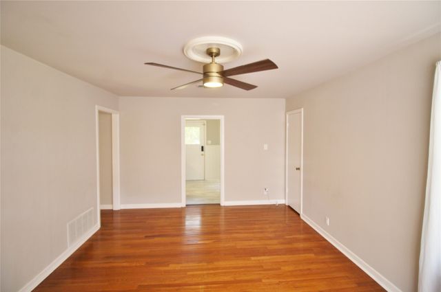 104 Savannah Street, Waxahachie, TX 75165