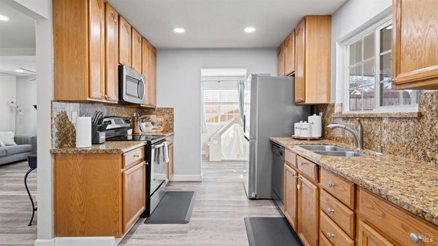 119 Mesa Ct, Vacaville, CA 95687