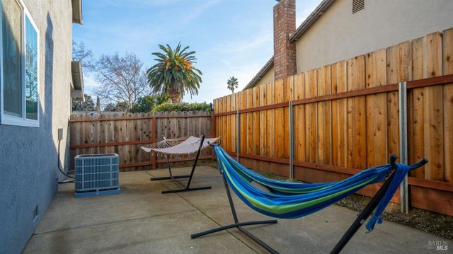 119 Mesa Ct, Vacaville, CA 95687