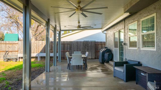 119 Mesa Ct, Vacaville, CA 95687