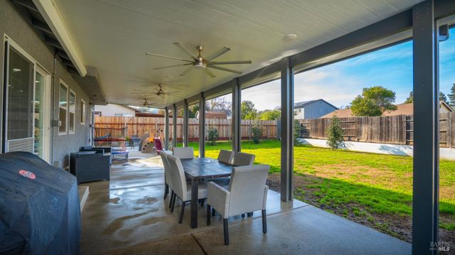 119 Mesa Ct, Vacaville, CA 95687