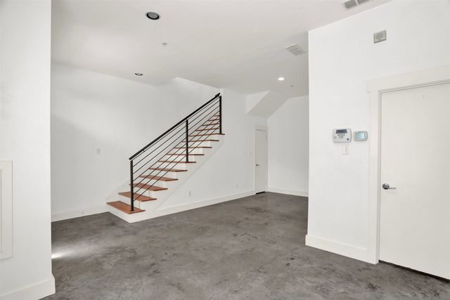 111 N Merrill Avenue, Duncanville, TX 75116