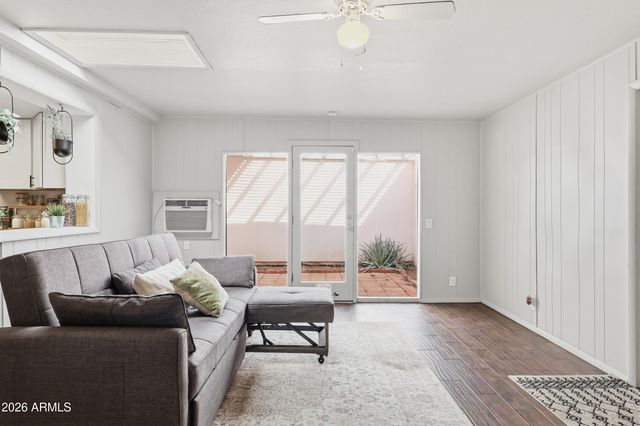 443 N HOBSON Plaza, Mesa, AZ 85203