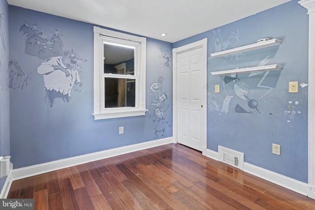 16 LINDEN RD, Bordentown, NJ 08505