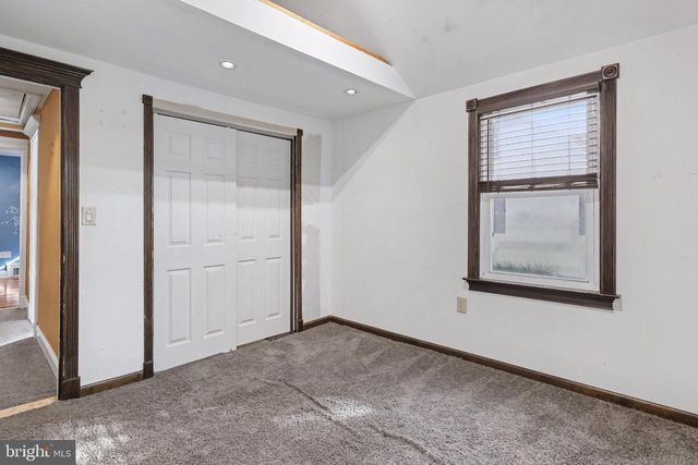 16 LINDEN RD, Bordentown, NJ 08505