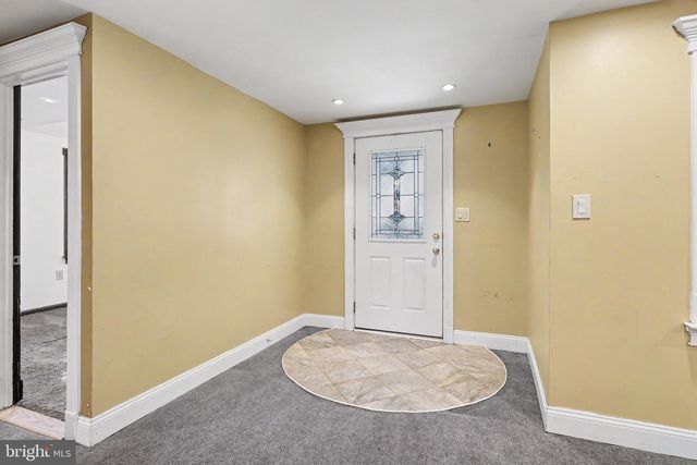 16 LINDEN RD, Bordentown, NJ 08505