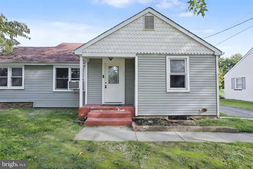 16 LINDEN RD, BORDENTOWN, NJ 08505 — photo 5