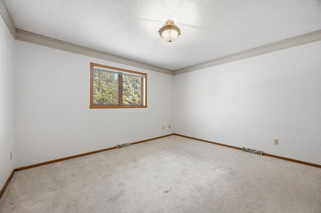 2853 26th Street Circle S, Moorhead, MN 56560