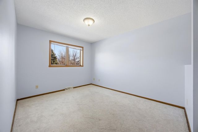 2853 26th Street Circle S, Moorhead, MN 56560