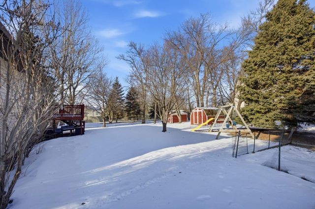 2853 26th Street Circle S, Moorhead, MN 56560