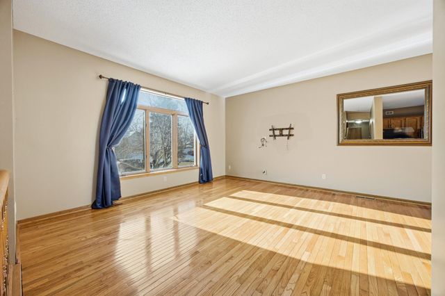 2853 26th Street Circle S, Moorhead, MN 56560