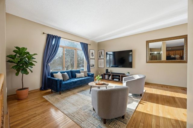 2853 26th Street Circle S, Moorhead, MN 56560