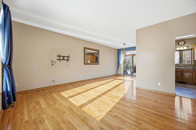 2853 26th Street Circle S, Moorhead, MN 56560