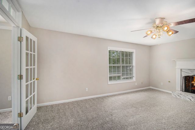 1085 Crown River Parkway, Mcdonough, GA 30252