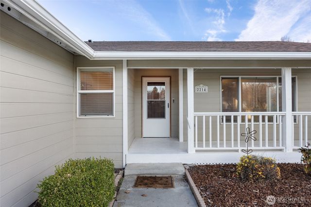 2214 S Belair Drive, Moses Lake, WA 98837