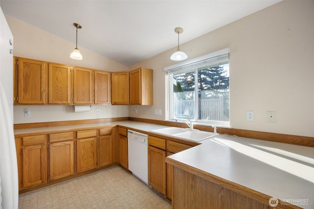 2214 S Belair Drive, Moses Lake, WA 98837