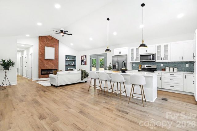 408 Birmingham Lane, Monroe, NC 28110