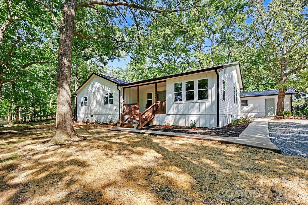 408 Birmingham Lane, Monroe, NC 28110