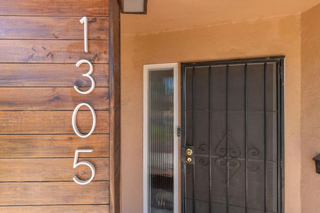 1305 Glenwood Dr, Modesto, CA 95350