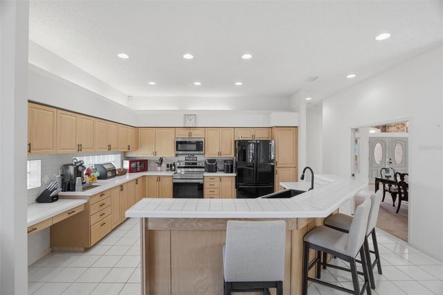 3166 STERLING STREET, Tarpon Springs, FL 34688