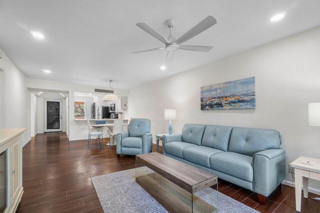 508 Brackenwood Place, Palm Beach Gardens, FL 33418