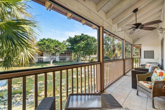 508 Brackenwood Place, Palm Beach Gardens, FL 33418