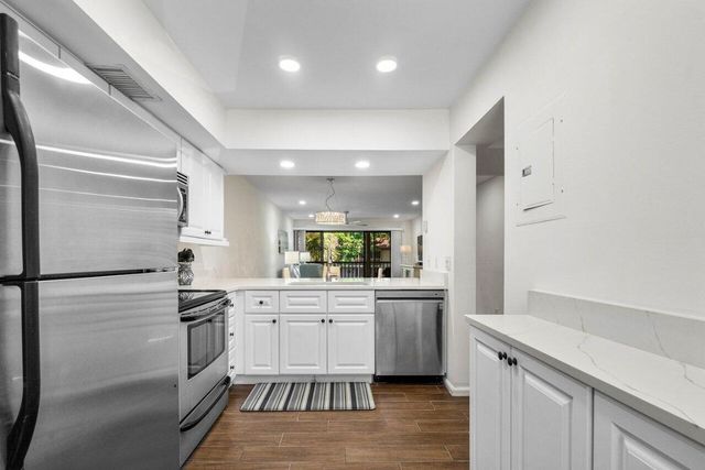 508 Brackenwood Place, Palm Beach Gardens, FL 33418