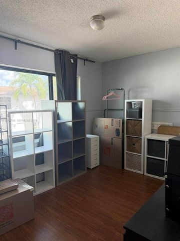 6936 SW 110th Ave, Miami, FL 33173