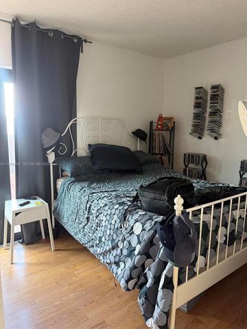 6936 SW 110th Ave, Miami, FL 33173