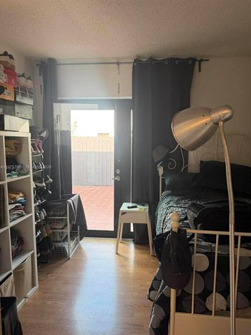 6936 SW 110th Ave, Miami, FL 33173