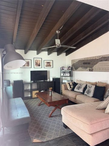 6936 SW 110th Ave, Miami, FL 33173