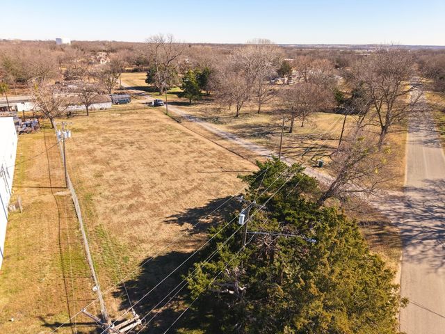 2517 S First Street, Sherman, TX 75090