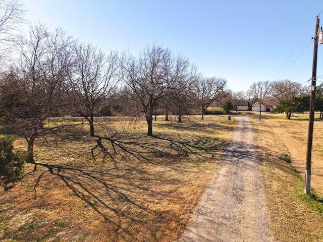 2517 S First Street, Sherman, TX 75090