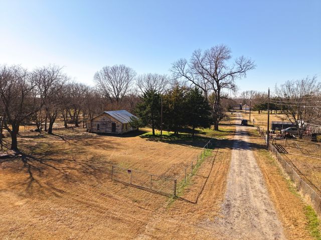 2517 S First Street, Sherman, TX 75090