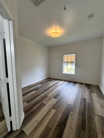 3713 CONROY ROAD 1932, Orlando, FL 32839