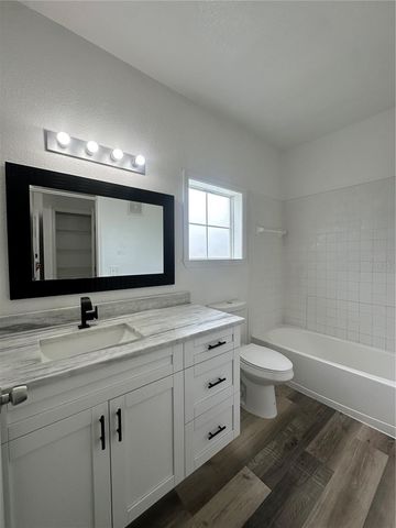 3713 CONROY ROAD 1932, Orlando, FL 32839