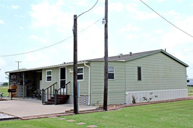 223 Baracuda Drive, Palacios, TX 77465