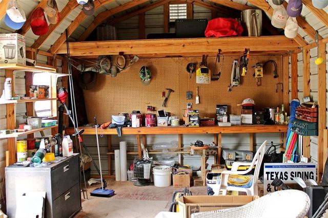 223 Baracuda Drive, Palacios, TX 77465