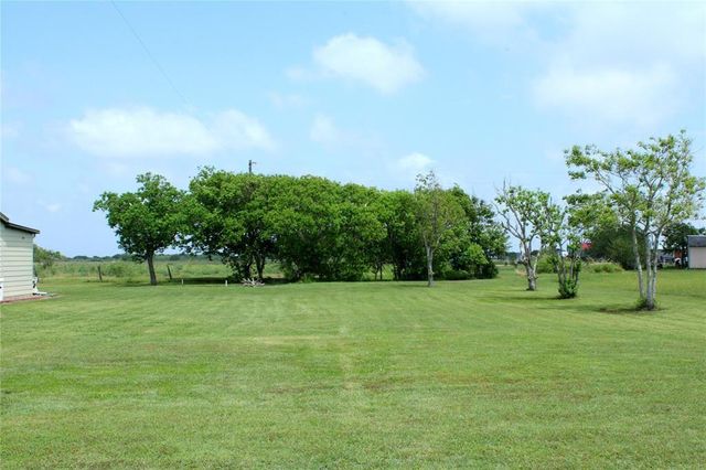 223 Baracuda Drive, Palacios, TX 77465