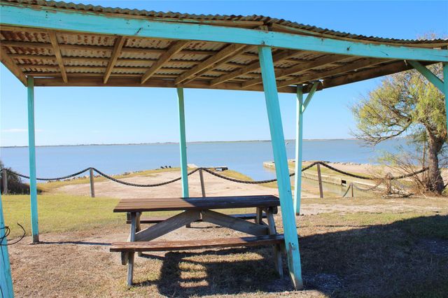 223 Baracuda Drive, Palacios, TX 77465