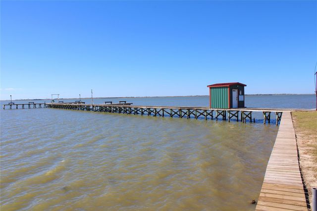 223 Baracuda Drive, Palacios, TX 77465