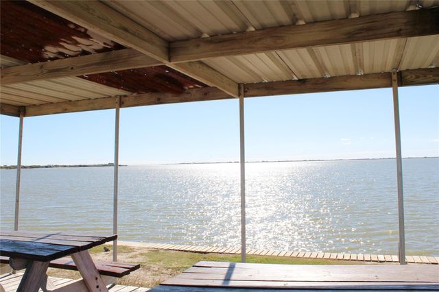 223 Baracuda Drive, Palacios, TX 77465