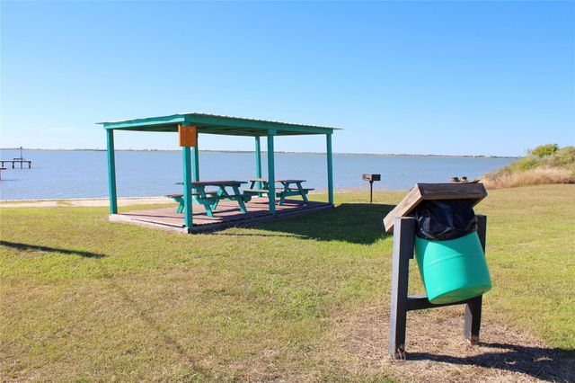 223 Baracuda Drive, Palacios, TX 77465