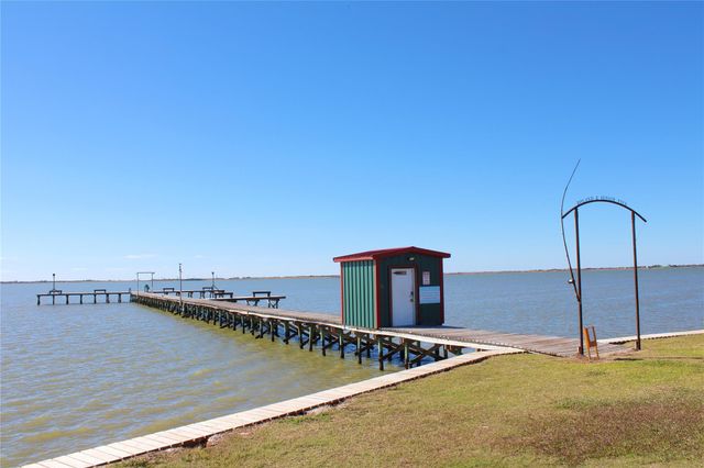 223 Baracuda Drive, Palacios, TX 77465