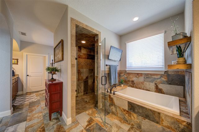 9199 FM 1810, Chico, TX 76431