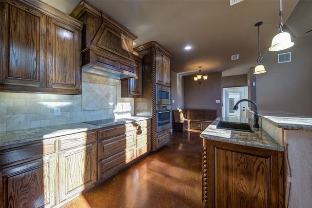 9199 FM 1810, Chico, TX 76431