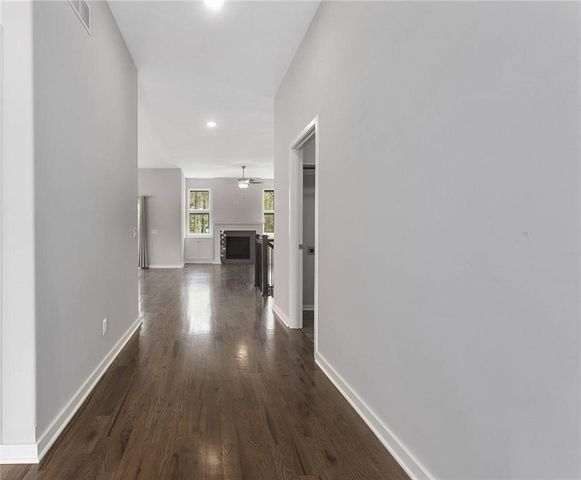 717 Riverwood Drive, Liberty, MO 64068