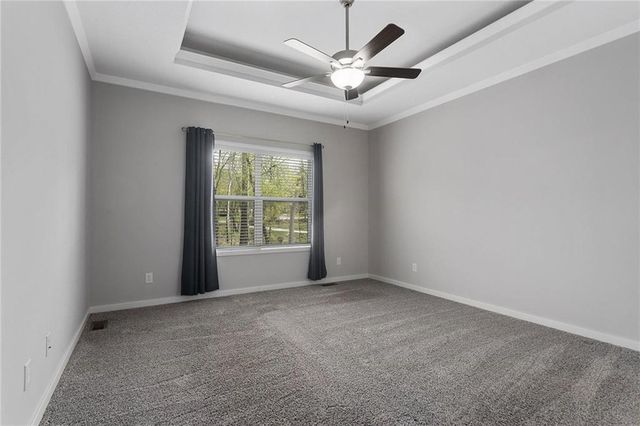 717 Riverwood Drive, Liberty, MO 64068