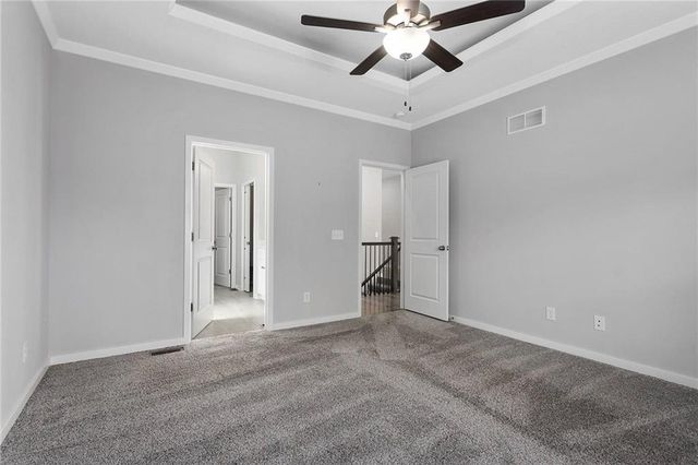 717 Riverwood Drive, Liberty, MO 64068