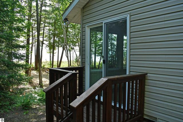 4927 S US-23, Greenbush, MI 48738